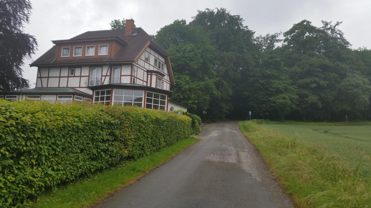 Landgasthaus Zu den Erdfällen Bad Pyrmont Exterior foto